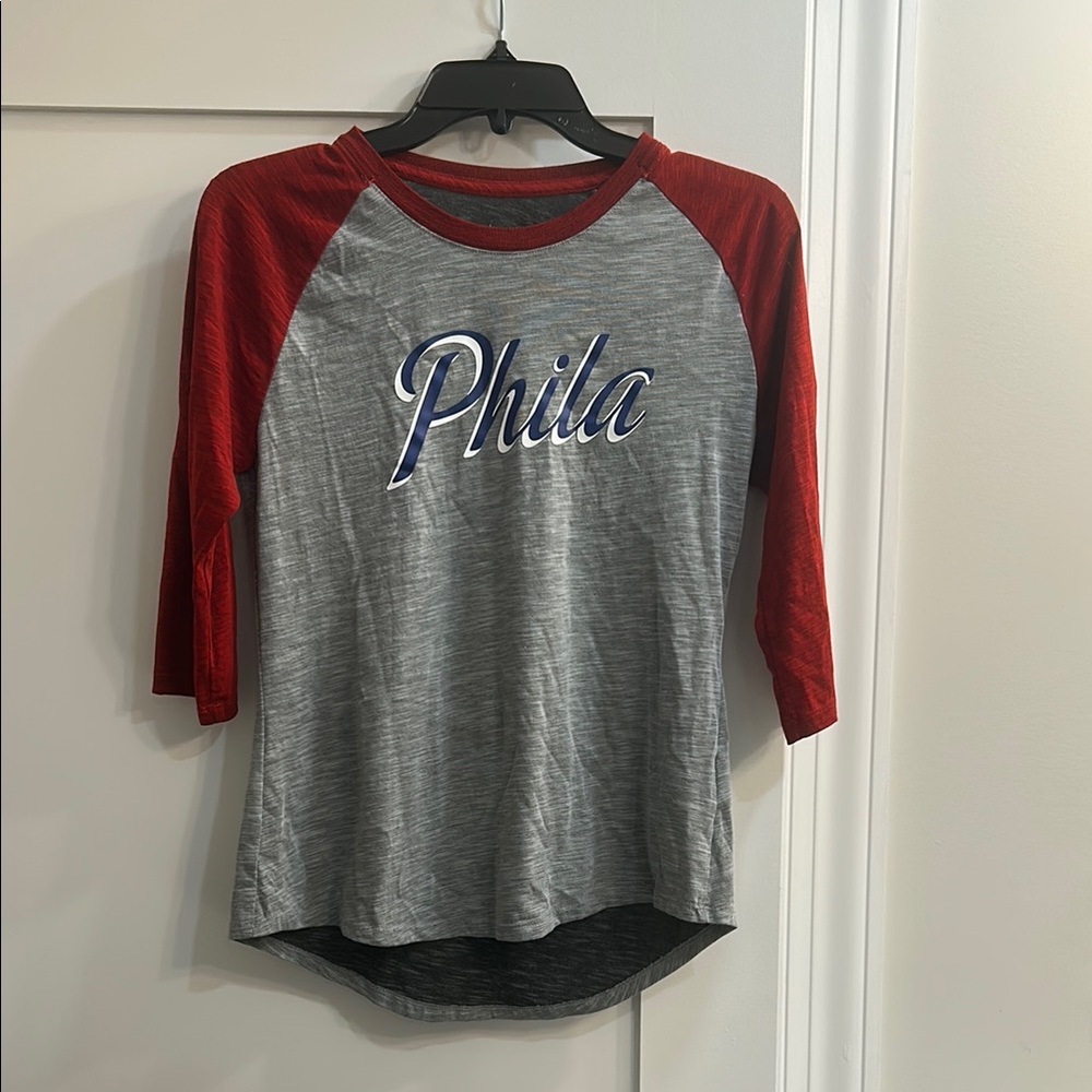 Nike 76ers Phila Gray and Red Dri-FIT Tee